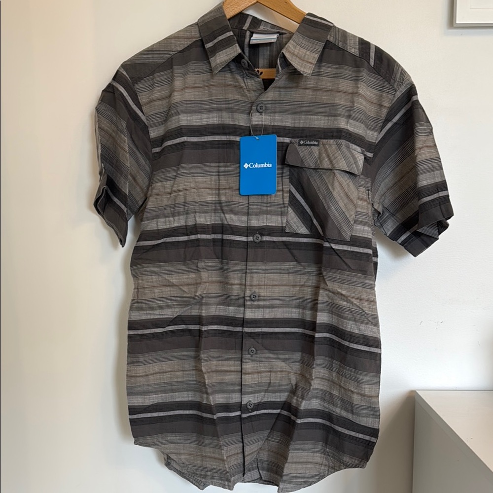 Columbia Men's Gray Striped Shirt